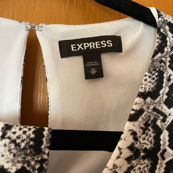 NWOT Express Snakeskin Cocktail Dress - Picture 3 of 5